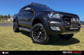 FORD-RANGER-VAPOR-BLACK-MACHINED-WITH-DARK-TINT-6